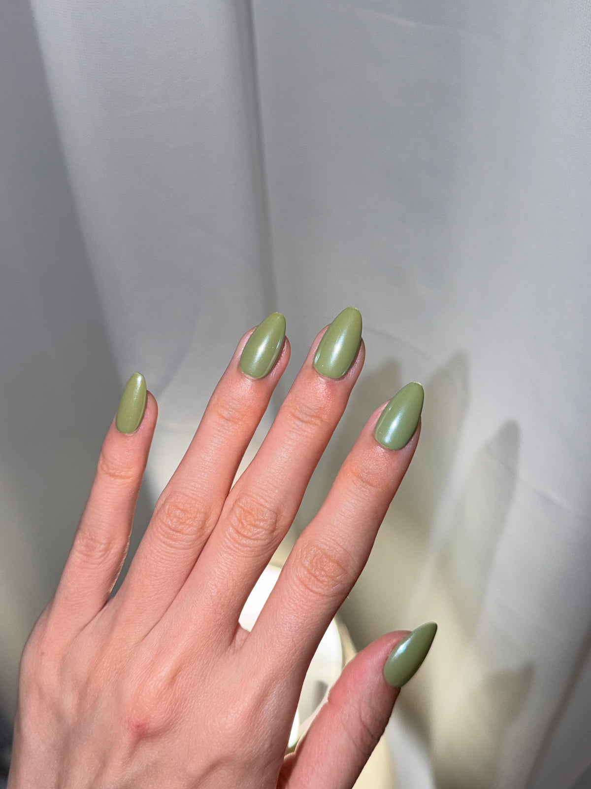 Sage Glow – Handmade Press-On Nails
