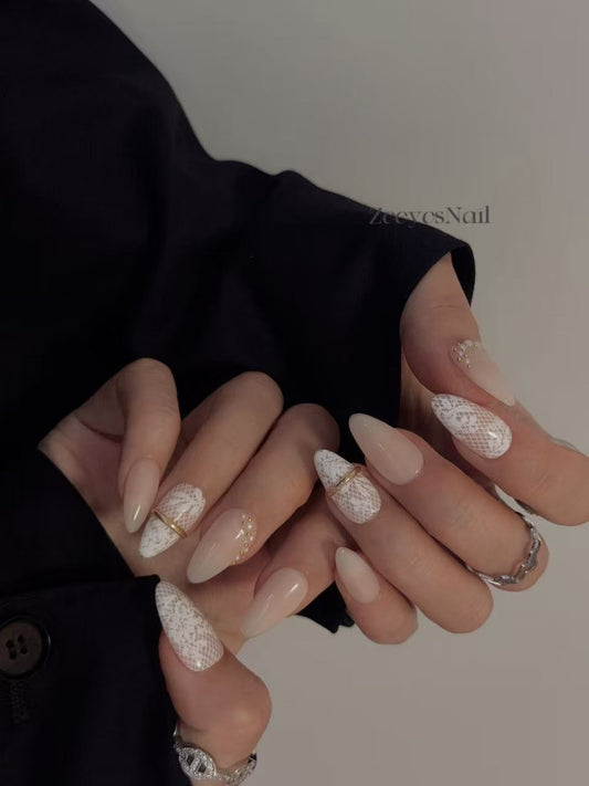 Lace Muse