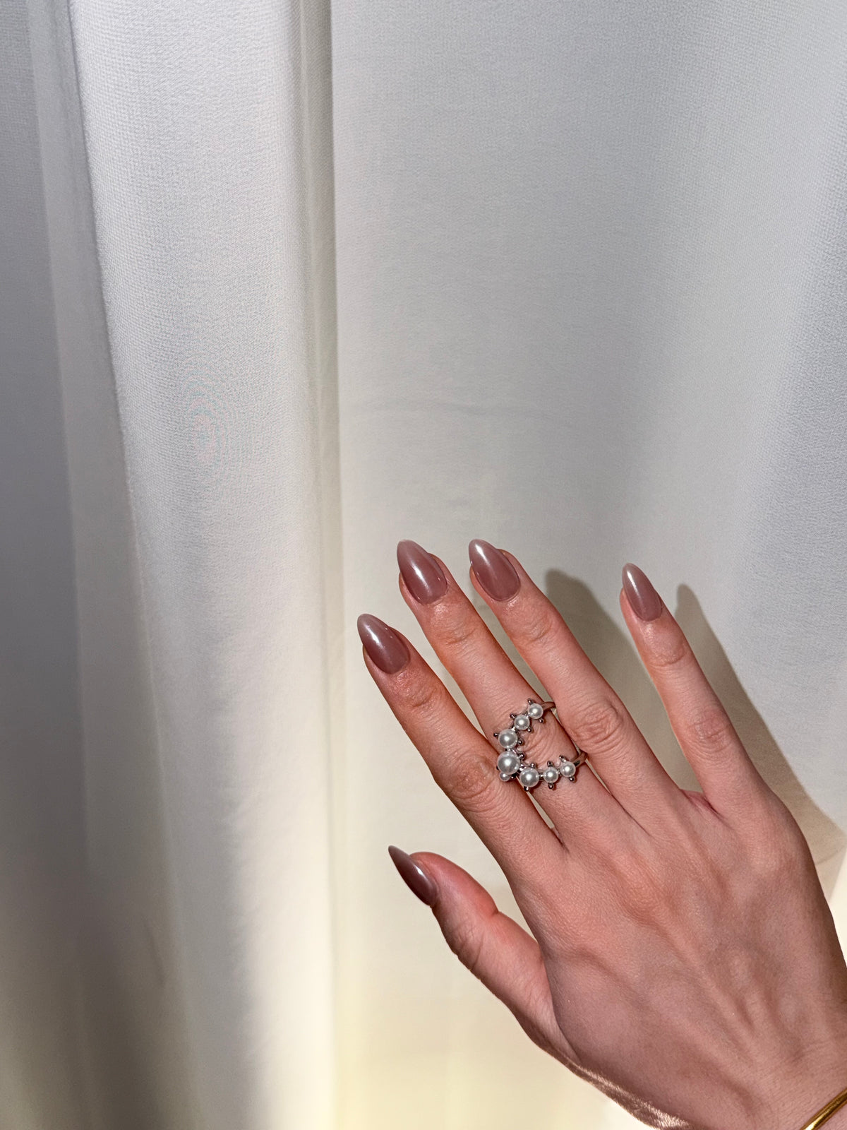 Rose Veil – Handmade Press-On Nails