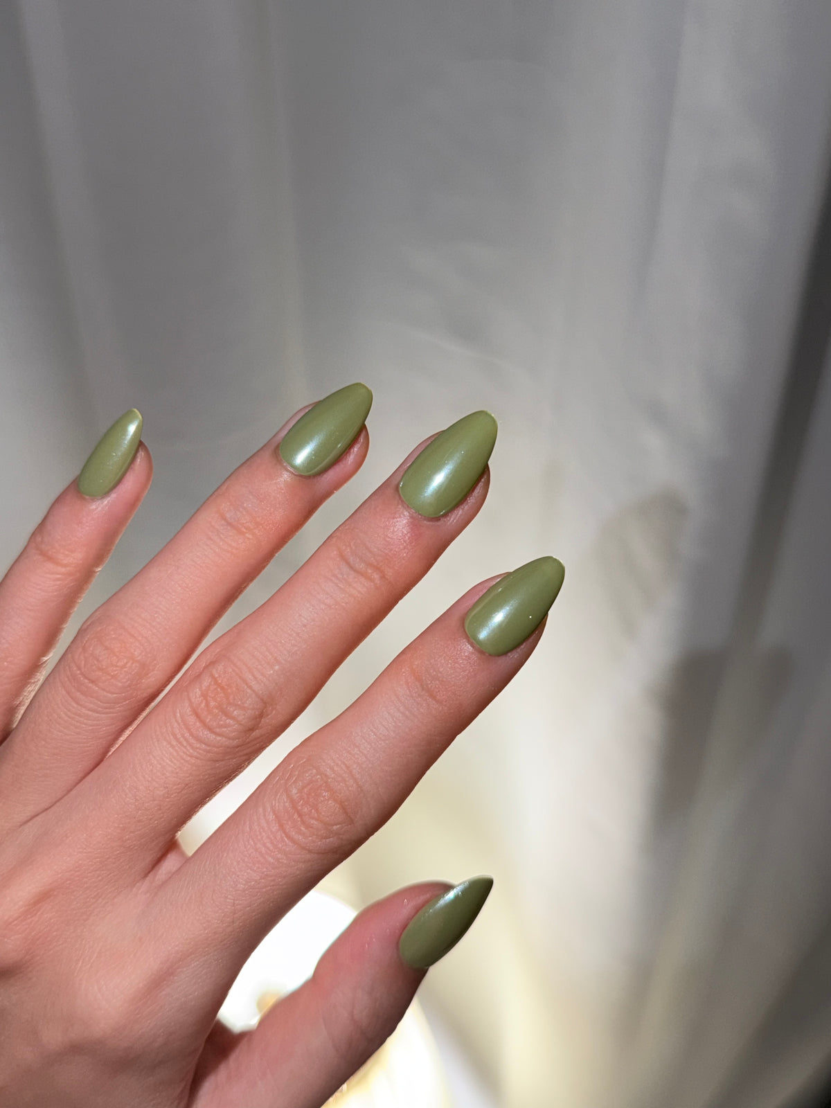 Sage Glow – Handmade Press-On Nails