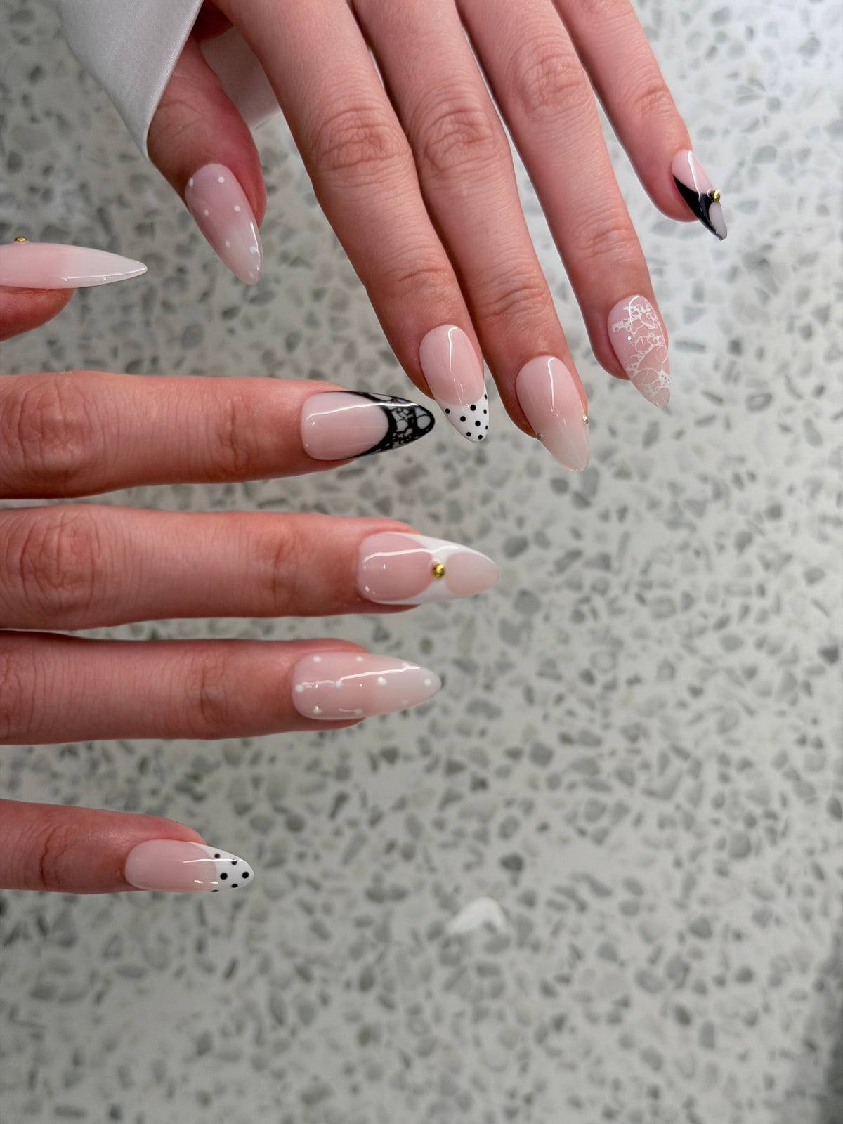 Parisienne Muse – Handmade Press-On Nails