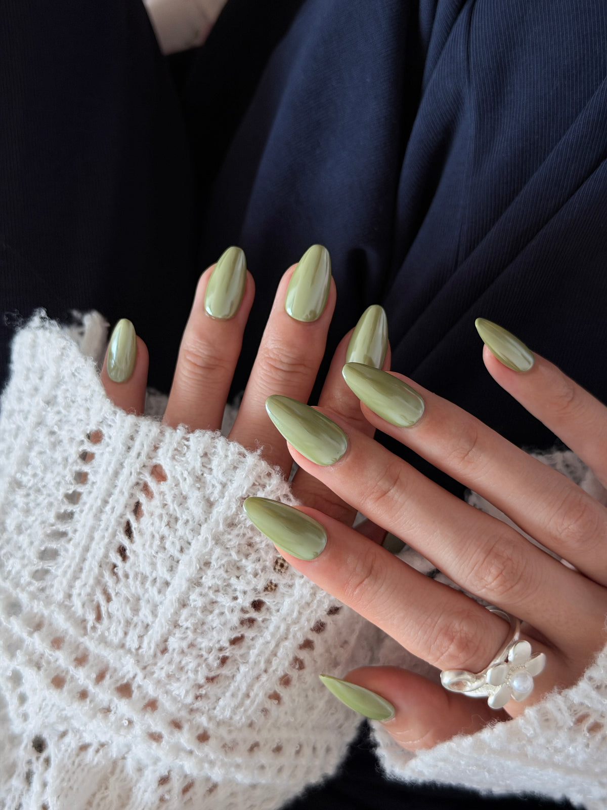 Sage Glow – Handmade Press-On Nails