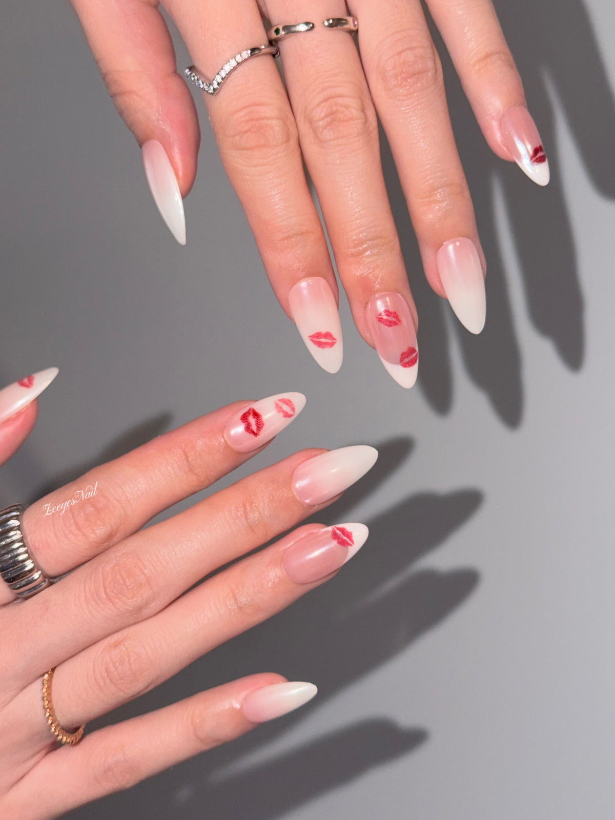 Kiss Me – Handmade Press-On Nails