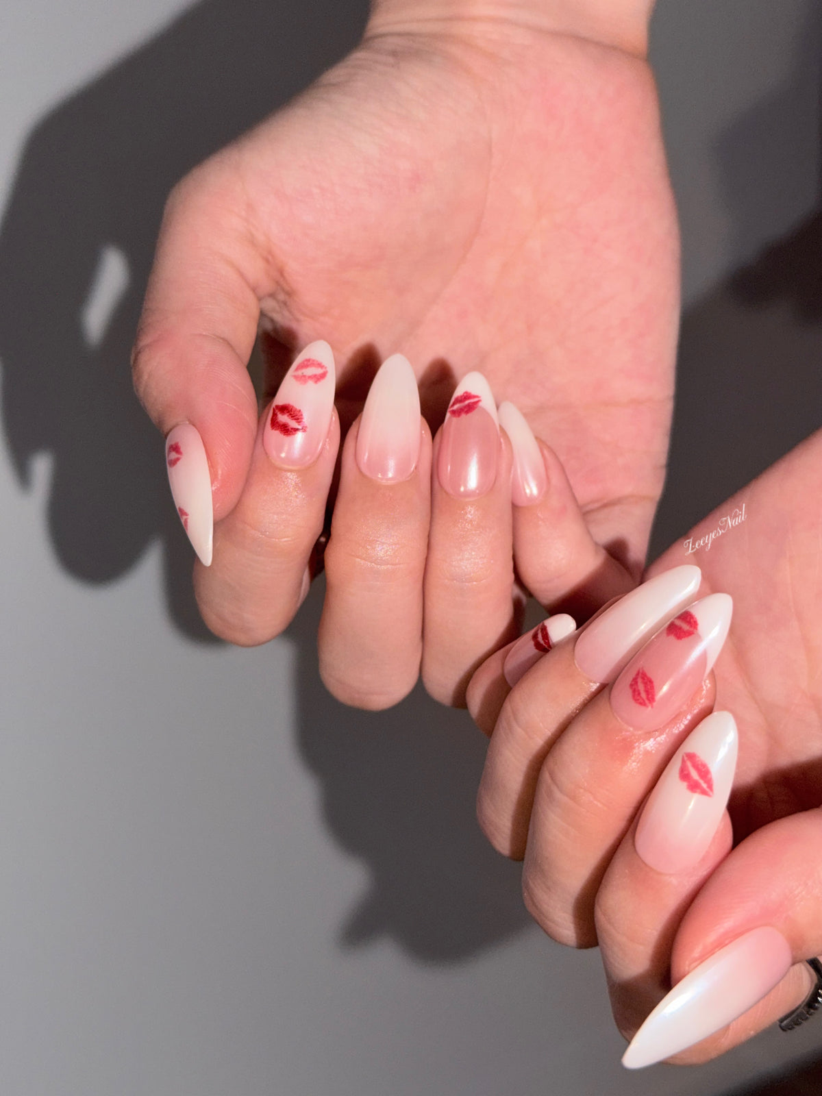 Kiss Me – Handmade Press-On Nails